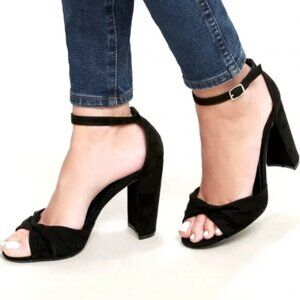 Chunky heels *11